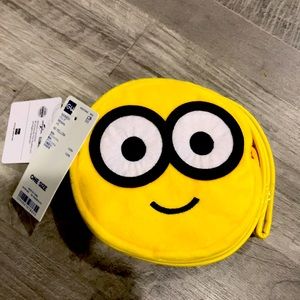 NWT minions small porch licensed product with universal studio by Uniqulo G.U